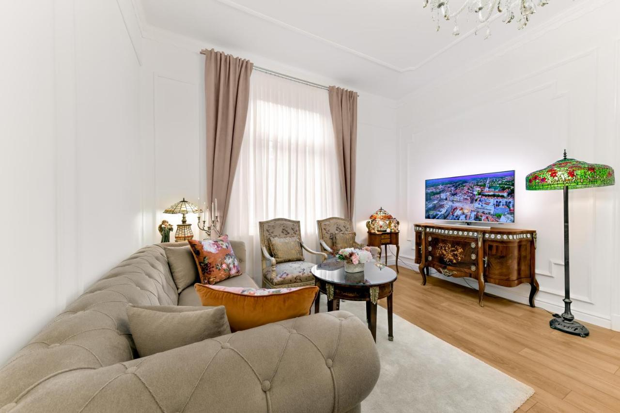 Luxury Class Apartment - 1St Floor, Large Apartment, Downtown, Newly Renovated, Fast Wifi, 4X Air Conditioning Zagreb Exterior photo